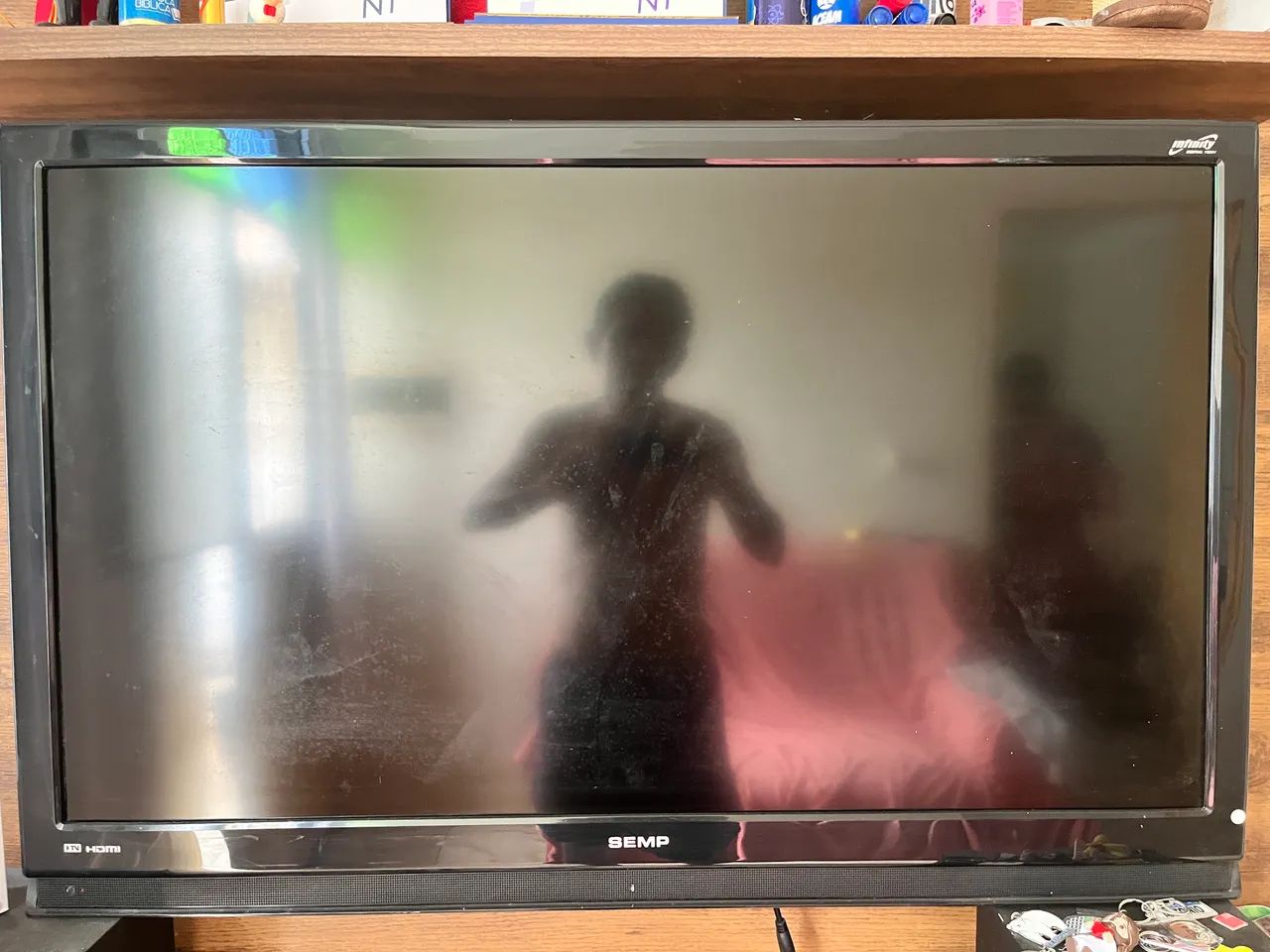 TV SEMP 42" Full HD com Conversor Digital e Controle - Ótimo Estado - Foto 2