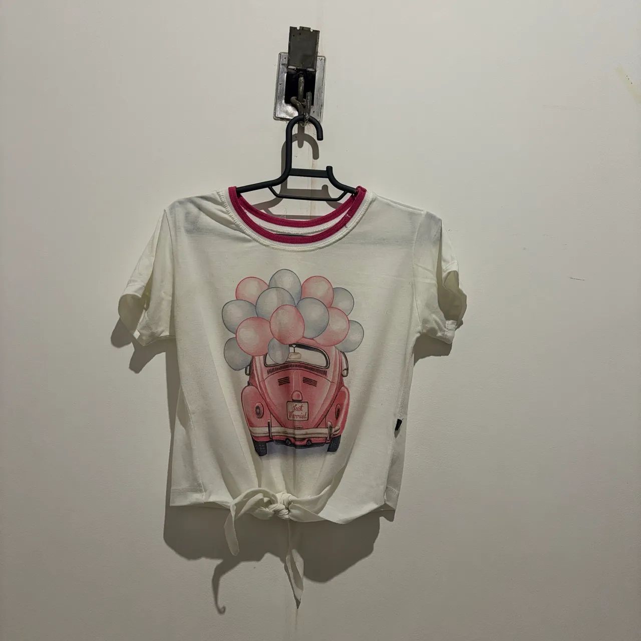t-shirt branca (usada) - Foto 4