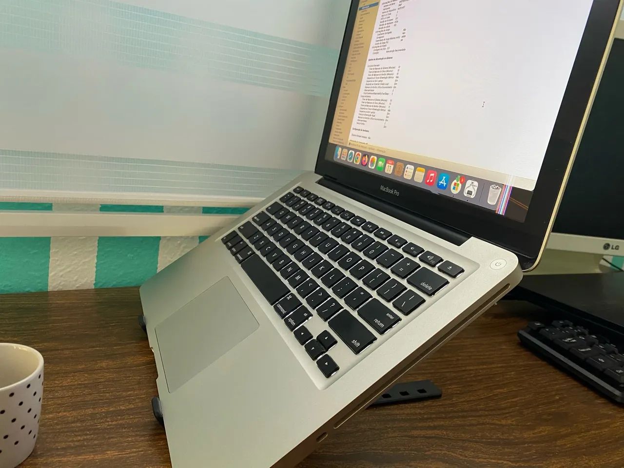 MacBook Pro (13 polegadas, Mid 2010) - Foto 2