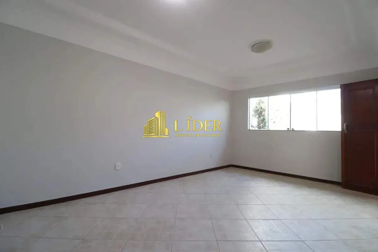 EXCELENTE CASA NO JARDIM KARAÍBA - Foto 2