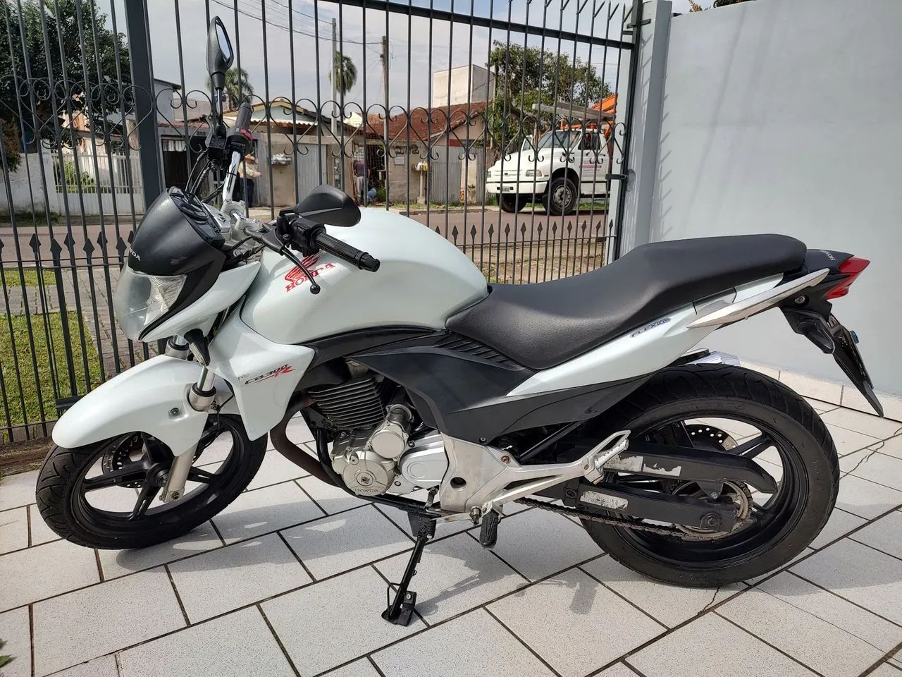 CB 300R 2014  - Foto 2