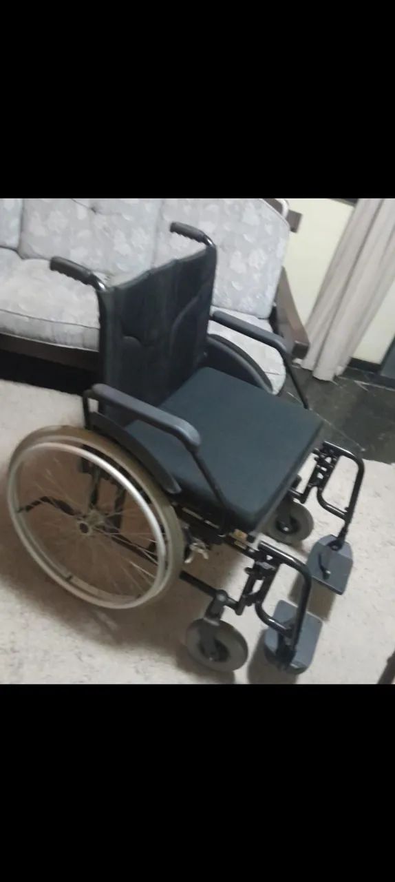 Cadeira de rodas para obesos 
