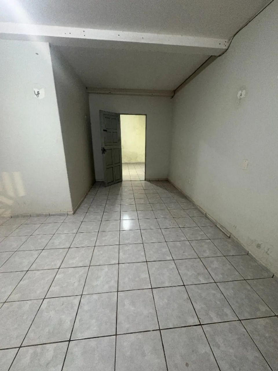 Kitnet com garagem e água  incluso - Foto 3