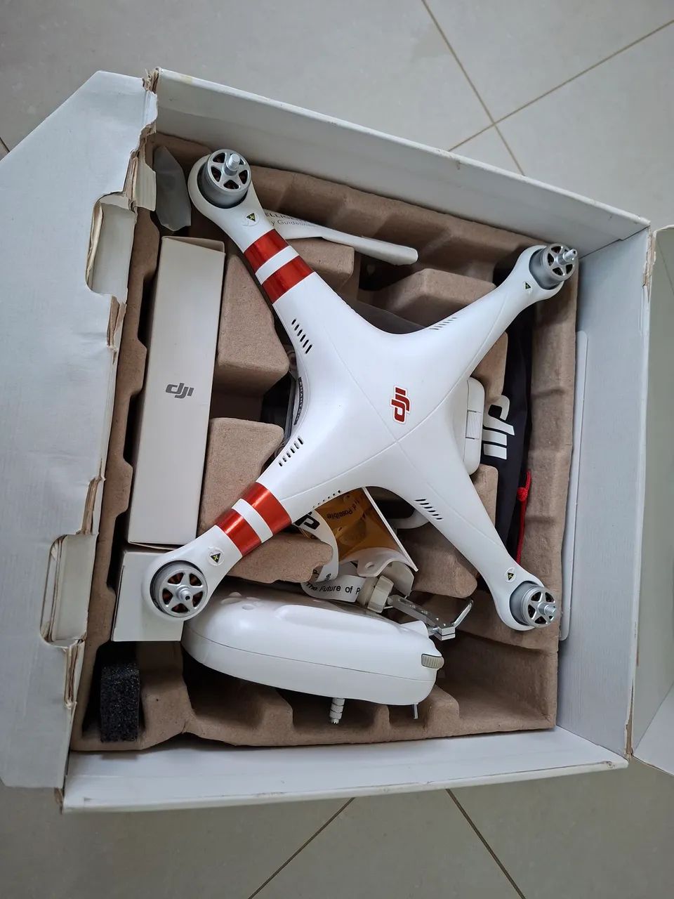 Drone DJI Phantom 3 STANDARD FULL HD - Foto 2