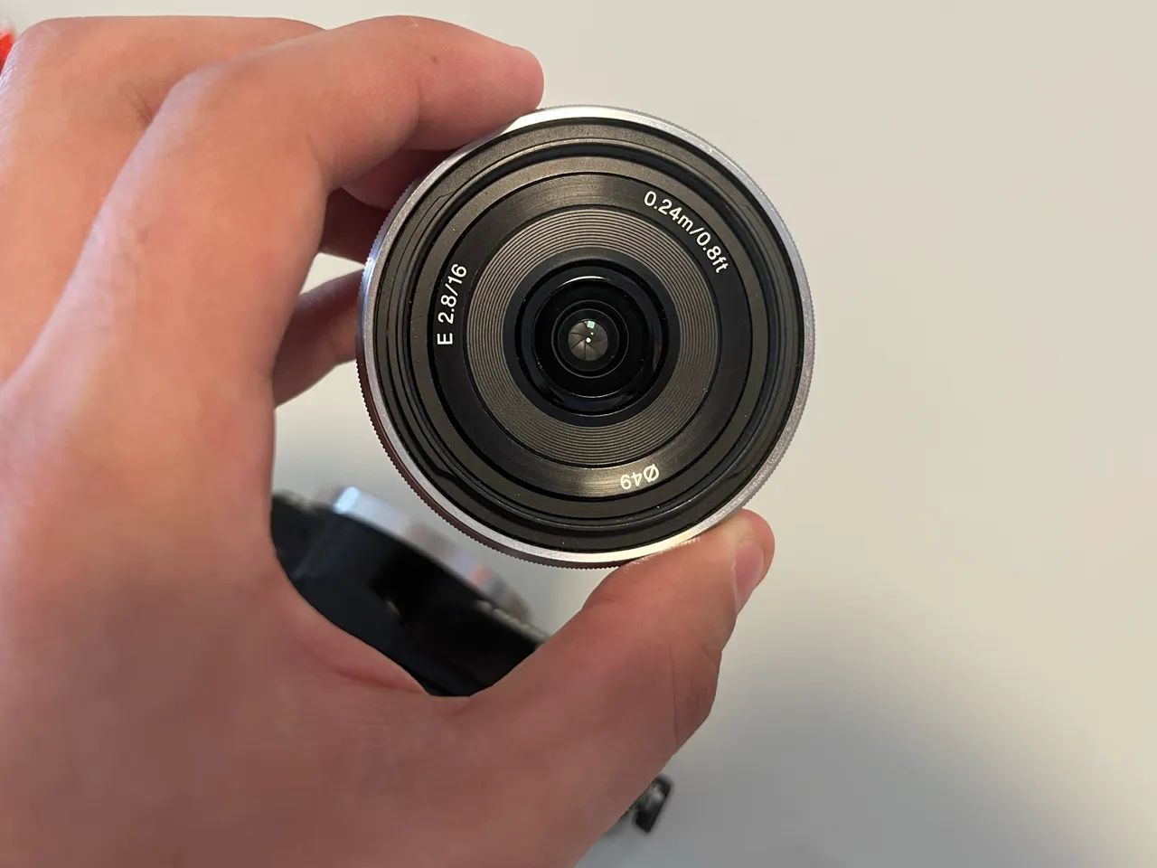 lente sony 16mm f2.8 aps-c para câmera e mount