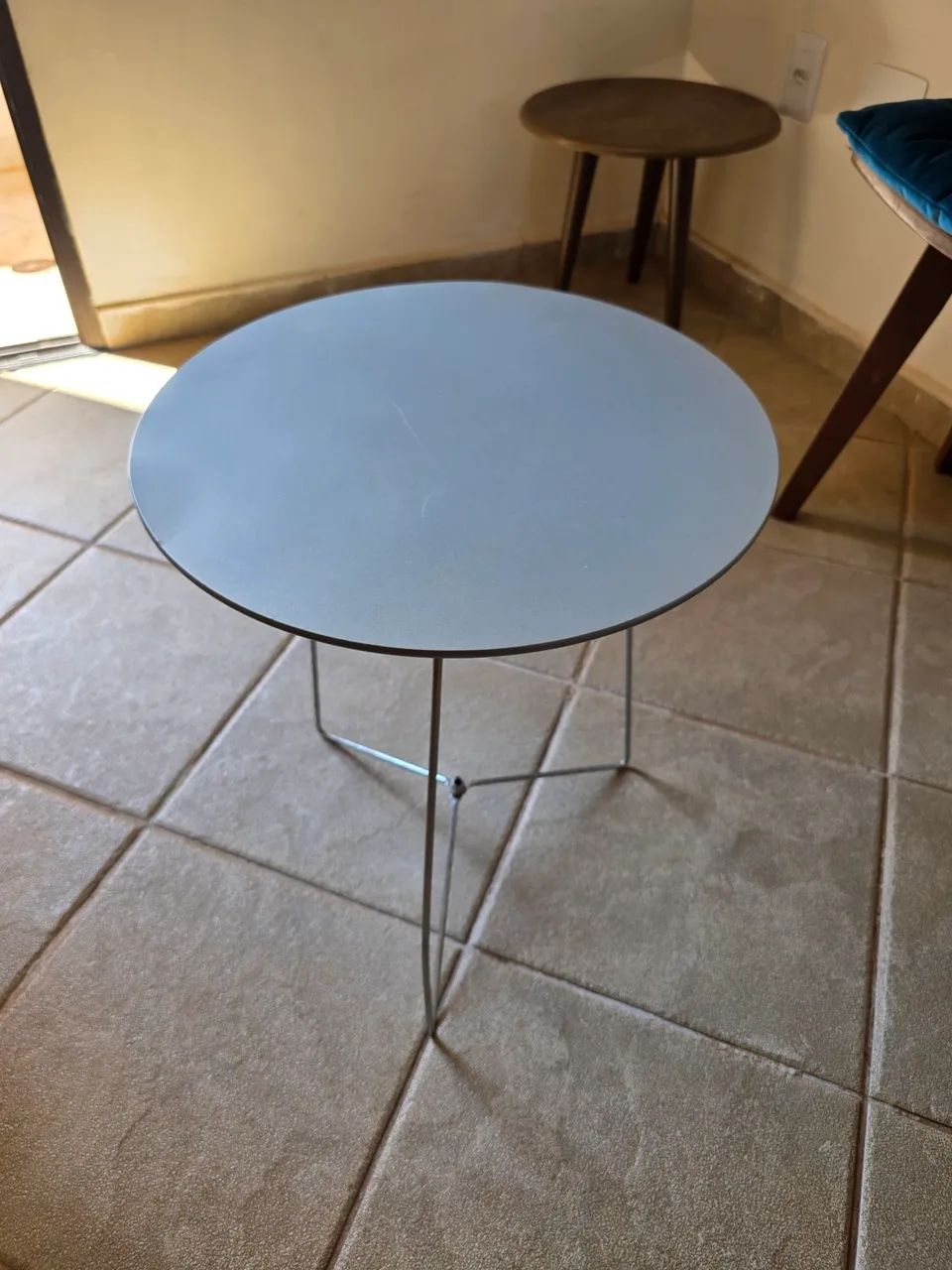 Mesa de canto madeira e metal - Foto 5