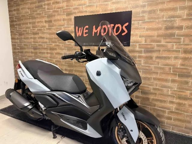 Yamaha Xmax 300 2026 - Foto 4