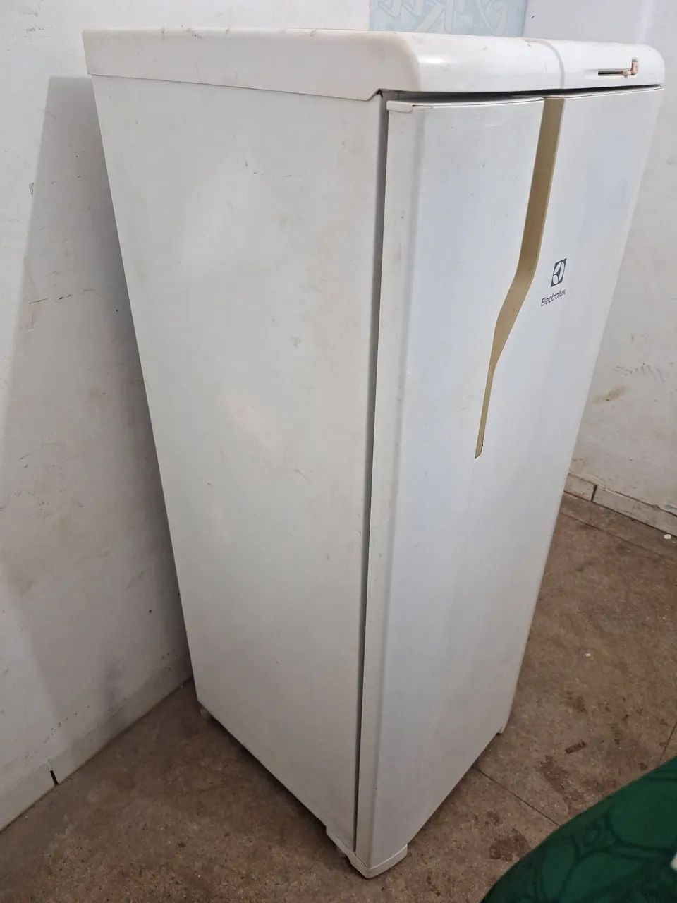 Geladeira Electrolux Modelo Novo               faço entrega,  - Foto 3