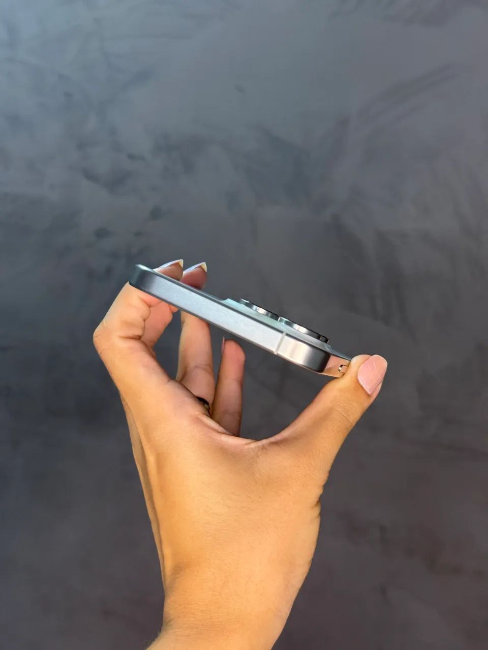 iPhone 16 Pro Max - 256GB - Foto 2