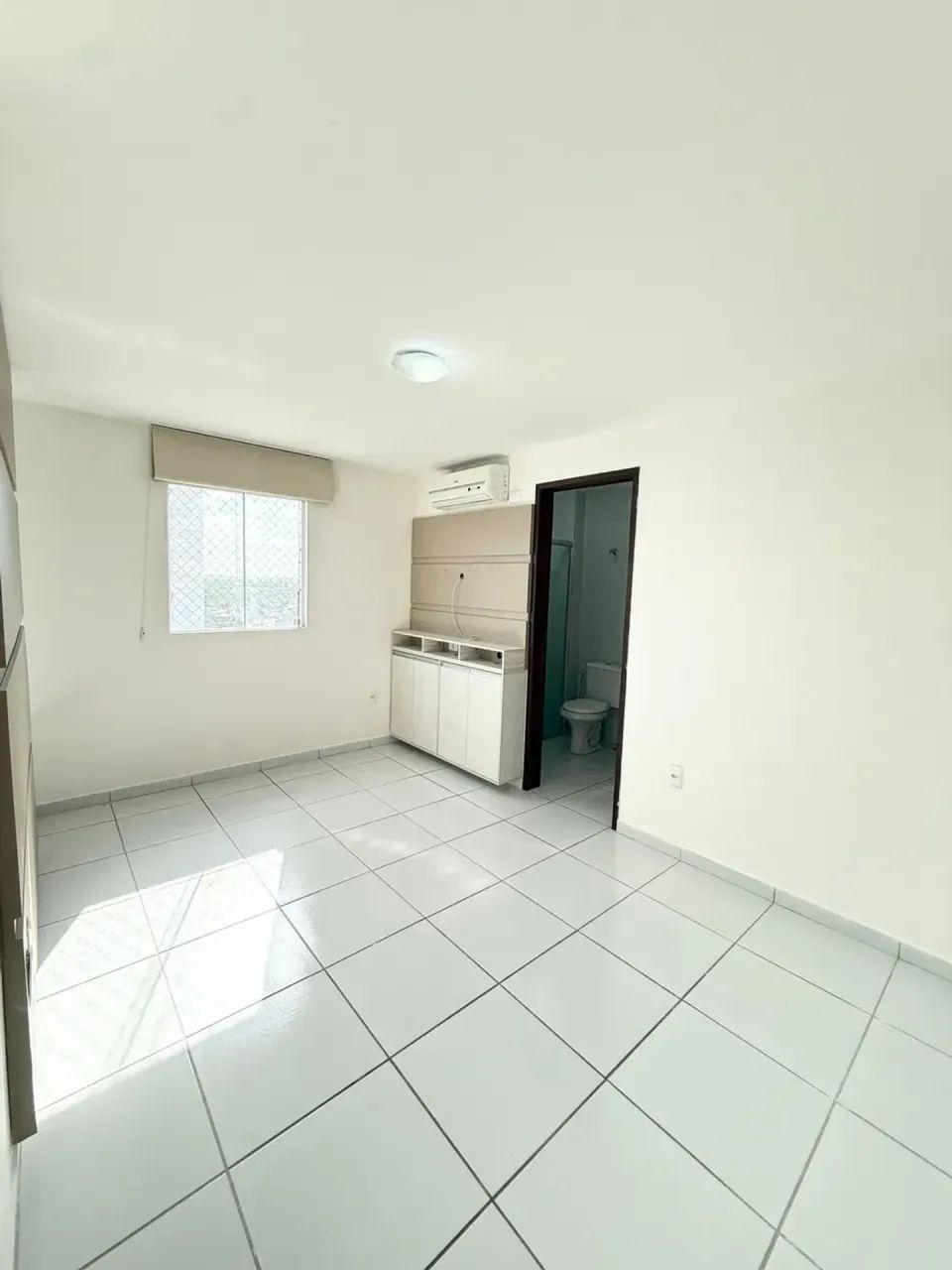 Apartamento com projetados, 2 quartos e andar alto - Foto 4