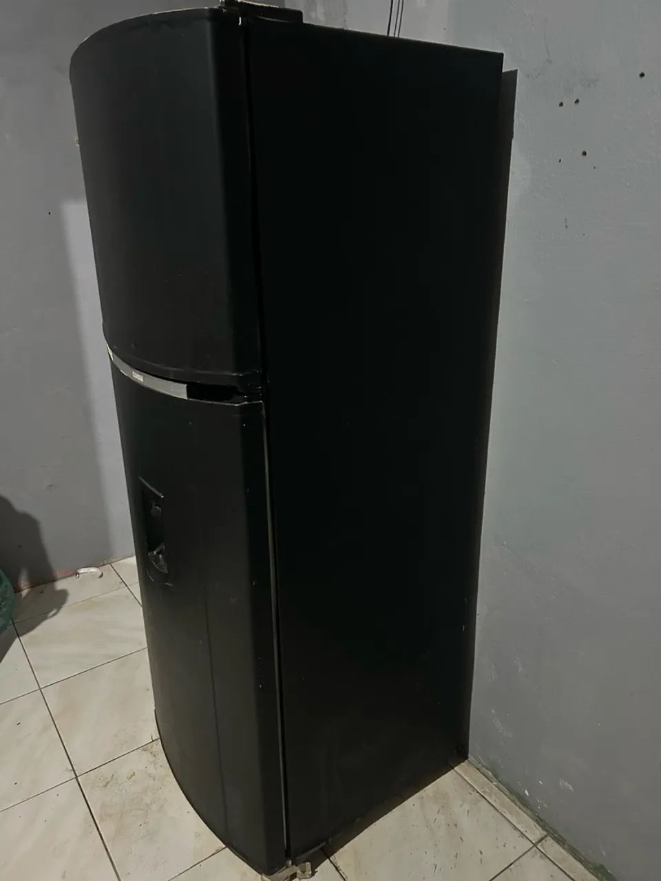Geladeira c ônsul adesivada - Foto 2