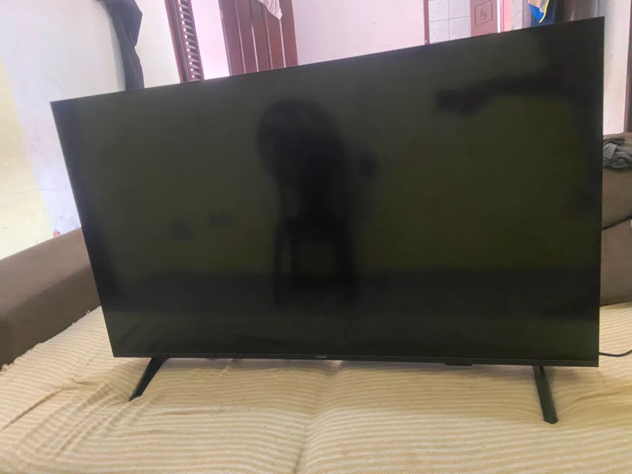 Tv 50 polegadas semi nova , 2 meses de uso - Foto 3