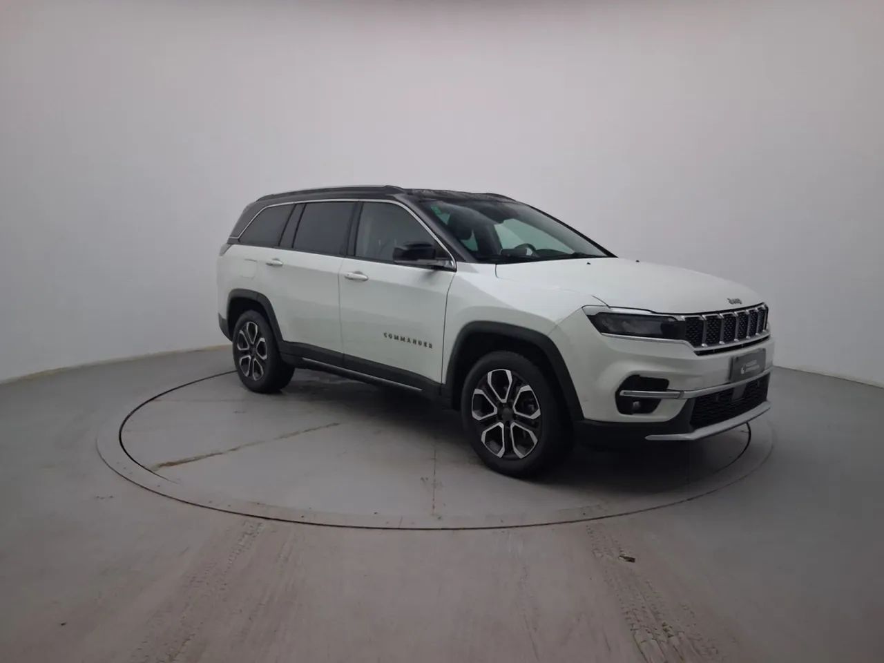 Jeep Commander Limited T270 1.3 TB Flex Aut., foto 7 de 18