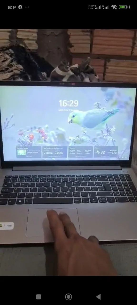 Vendo um Notebook 