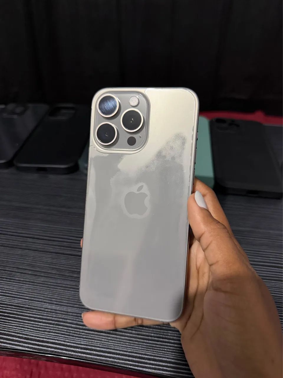 IPhone 15 Pro Max - Foto 2