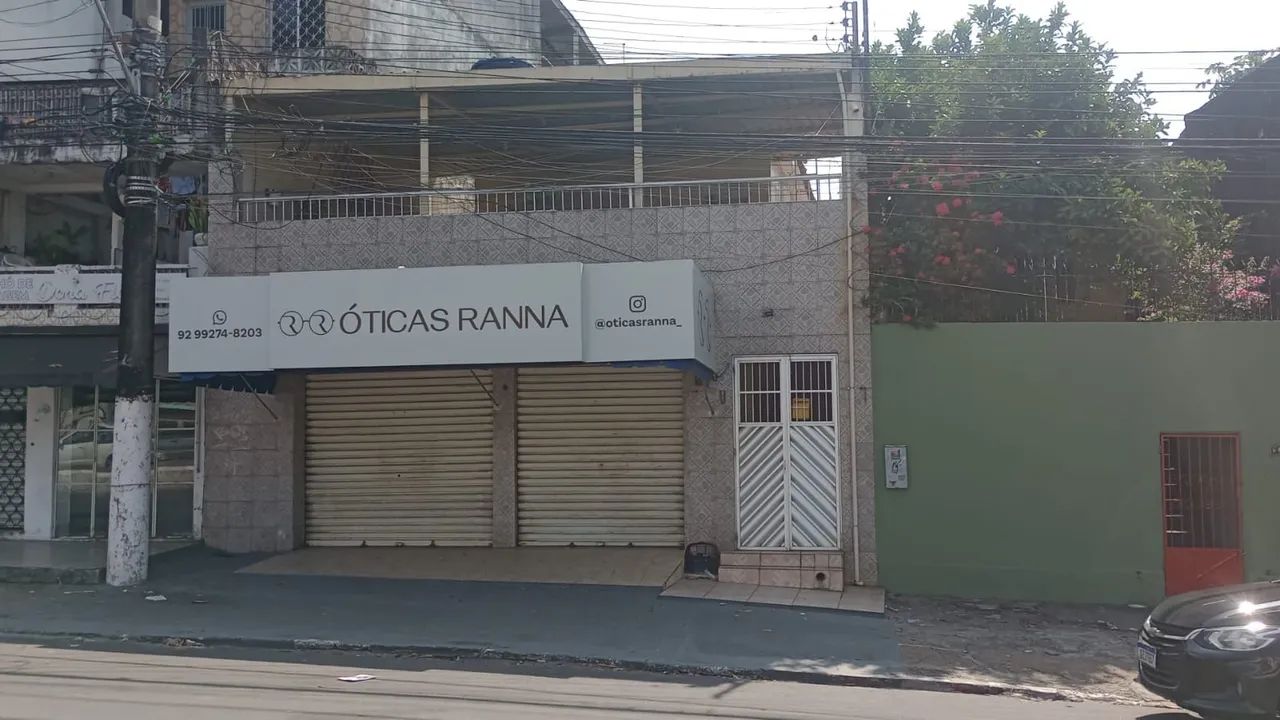 Casa com 4 Dormitórios. Altos. av.const.nery.