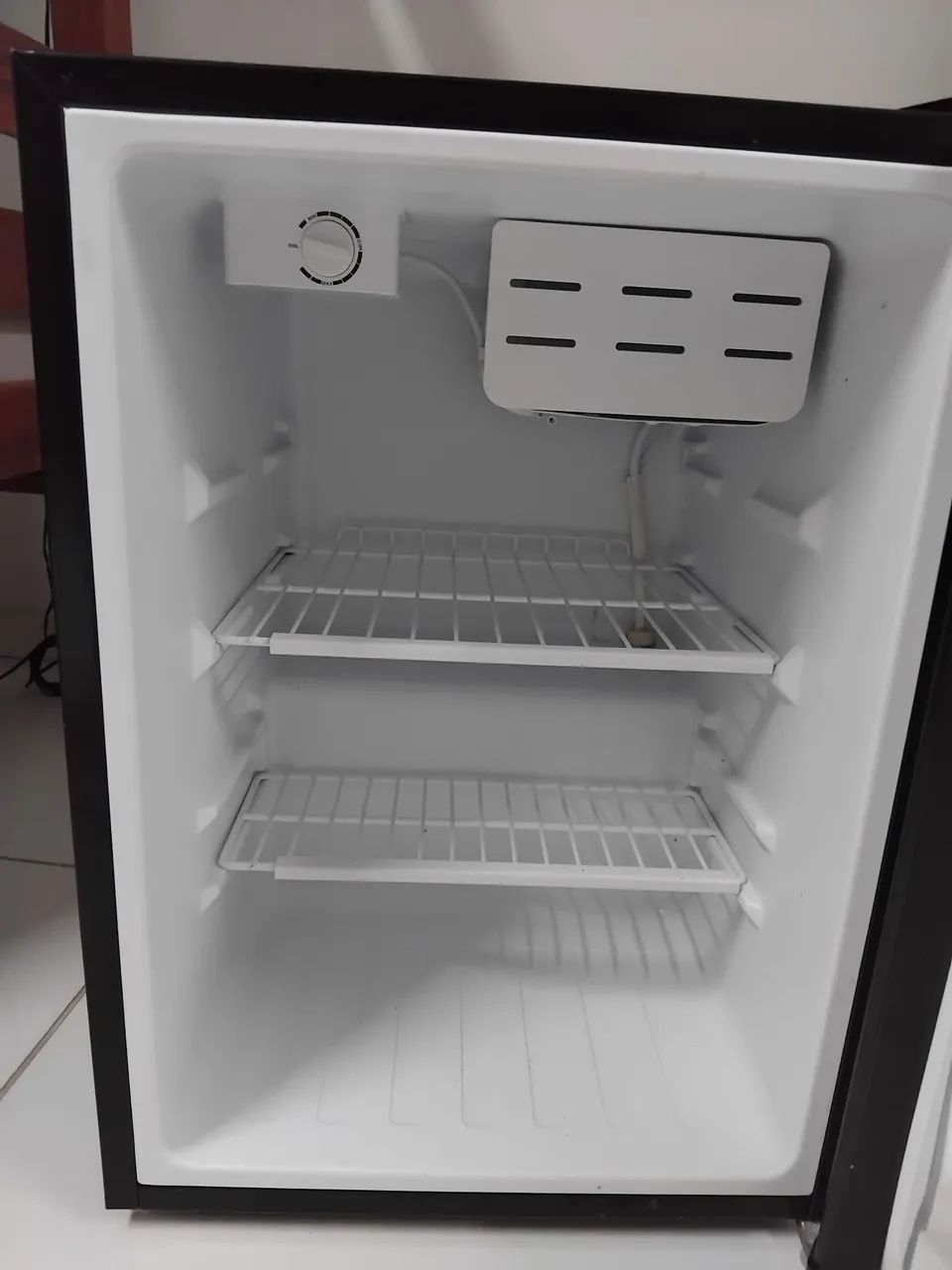 Frigobar Philco 68L Preto - Foto 5