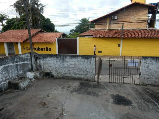 Terreno em frente ao Hotel Tubarão; 740m²; na Vila de Ponta Negra