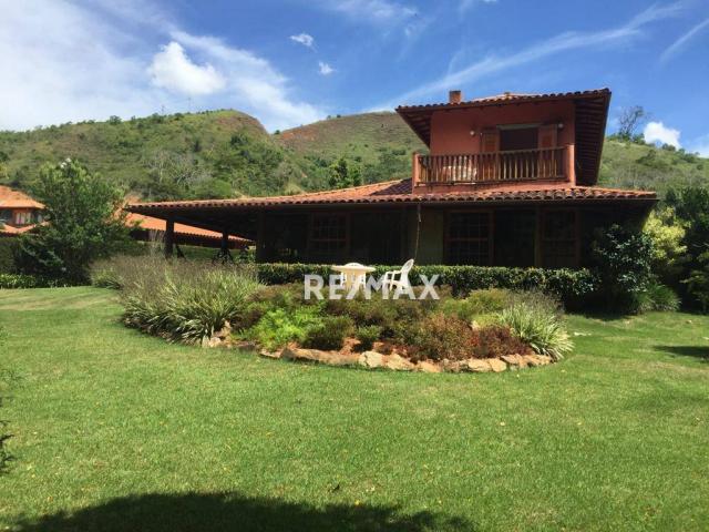 Casa com 4 dormitórios à venda, 310 m² por R$ 1.500.000 - Itaipava - Petrópolis/RJ