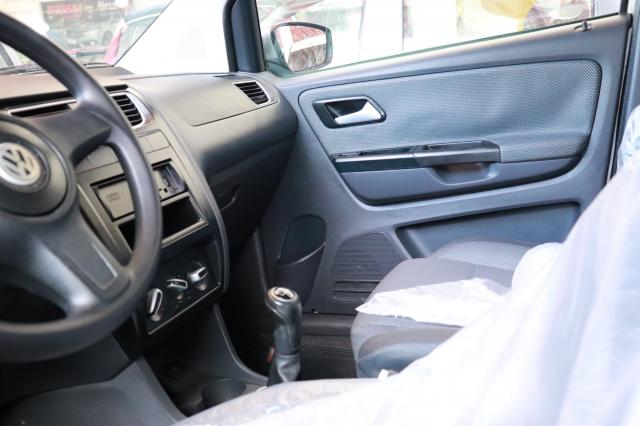 VOLKSWAGEN FOX 2011/2012 1.0 MI 8V FLEX 4P MANUAL - Foto 10