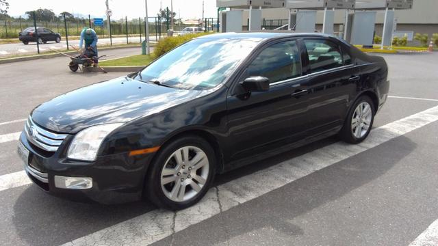 Ford Fusion - *