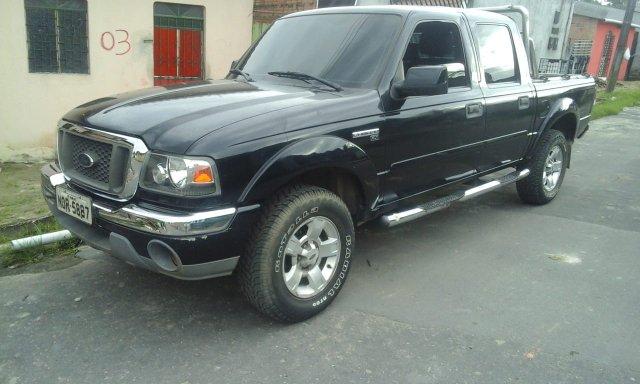 Vendo linda pick-up bem conservada com apenas 116 mil KM