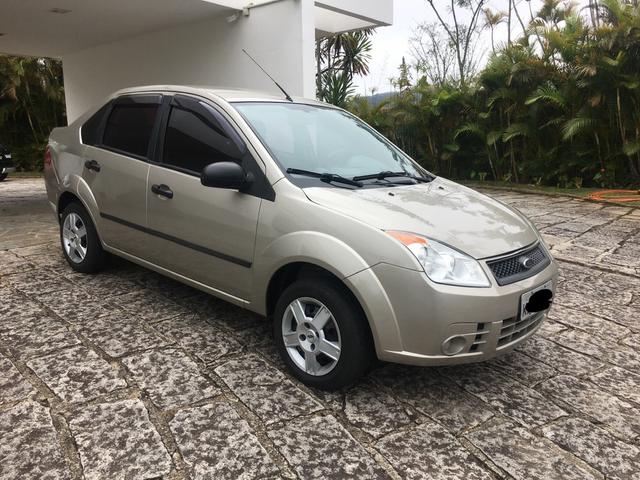 Ford Fiesta 2010 - Foto 2