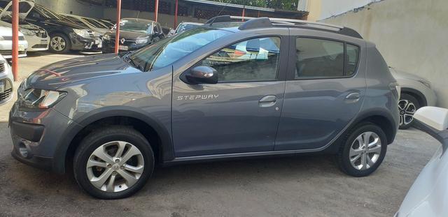 Sandero stepway 2018 entrada a partir de 8.000 com parcelas de 878.00 - Foto 3