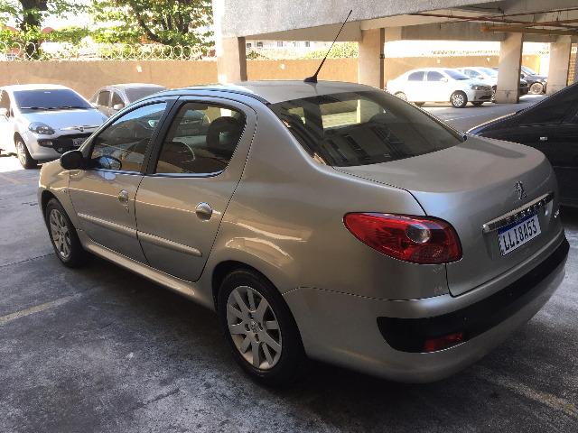 Peugeot 207 XS Aut GNV 5ª G 16m3 Muito Novo de Mulher - Foto 7