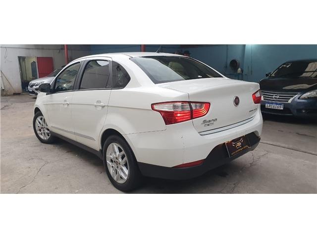 Fiat Grand Siena 1.6 MPI Essence 16V Flex 4P Automatizado 2016 - Foto 6