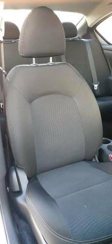 Nissan versa 1.6 sv 2017 - Foto 15