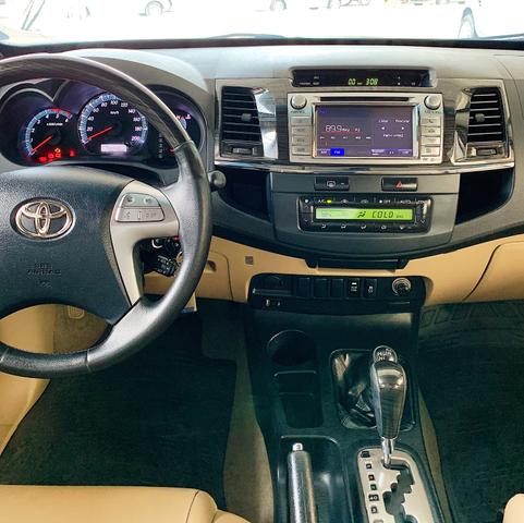 Hilux SW4 2014 Blindada Diesel 7 lugares - Foto 7