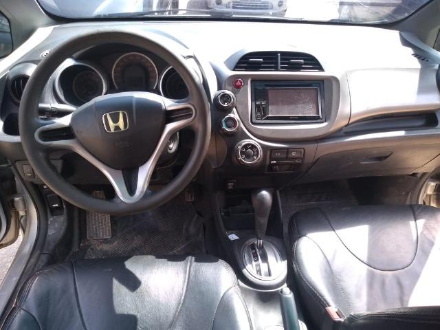 Fit 1.4 LX prata 2011 / banco couro / aut. / completo flex/gnv - Foto 5