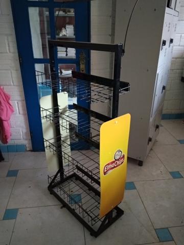 Expositor de salgadinhos