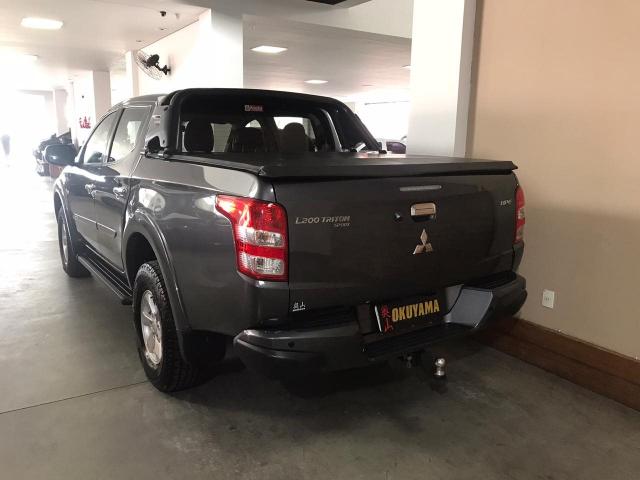 Mitsubichi - l200 triton 2.4 diesel ano 2018 - Foto 2