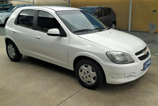 Celta LT 2014 Branco Completo + Airbag e Abs