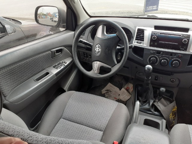 Hilux 3.0 4x4 Diesel Cambio Manual - 2015 - Aceita Troca - Foto 10