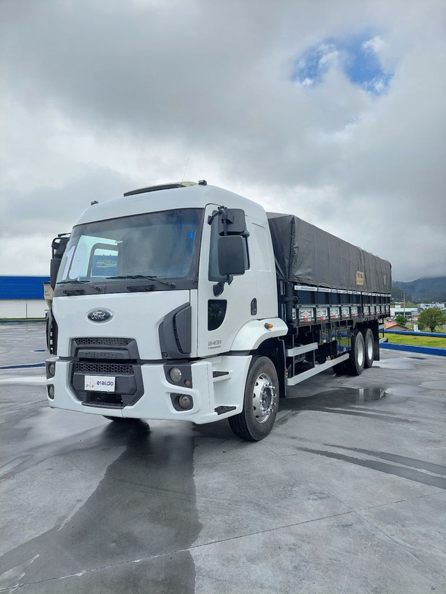 Ford cargo 2431 6x2 2019 automático com graneleiro
