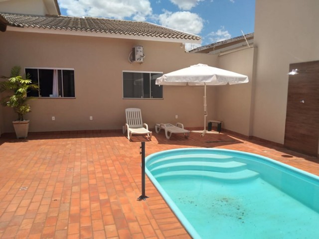Casa para venda tem 250 m2, com piscina 3 quartos em Parque dos Buritis - Rio Verde - Goiá - Foto 2