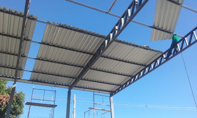 construção de galpões metálicos