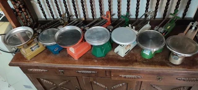 Mini balança de precisão antiga 