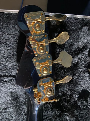 fender jazz bass japan