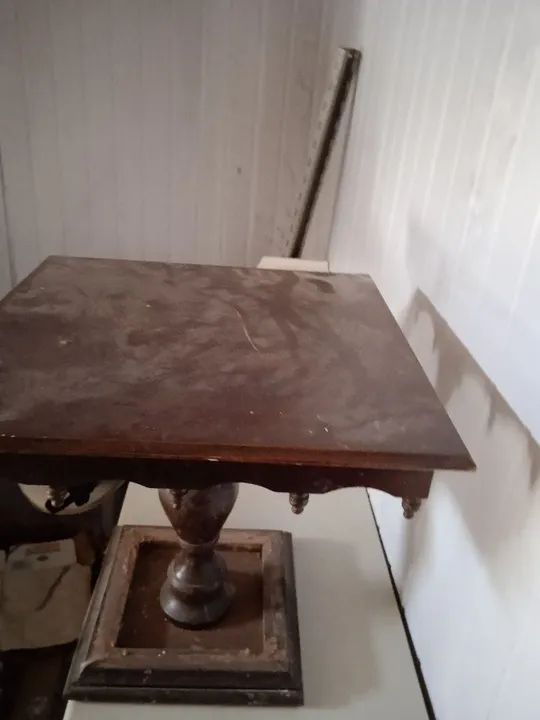 Mesinha antiga  relíquia anos 70 - Foto 4