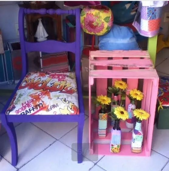 Cadeira Decorativa Roxa - Leia o anúncio