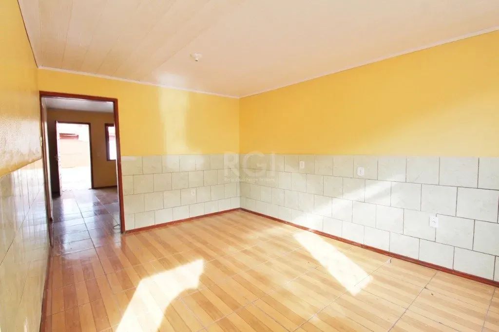 Duas casas no mesmo pátio!Casa da frente com 2 dormitorios, sala ampla, cozinha ampla e ba - Foto 8
