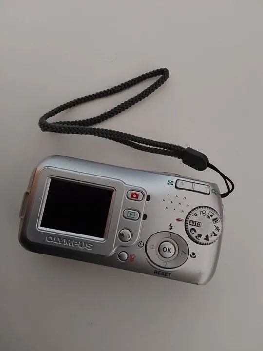 Câmera Digital Olympus D-435 5.1MP  - Foto 2