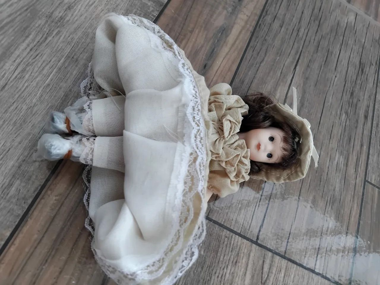 Bonequinha Alemã de Porcelana - Foto 4
