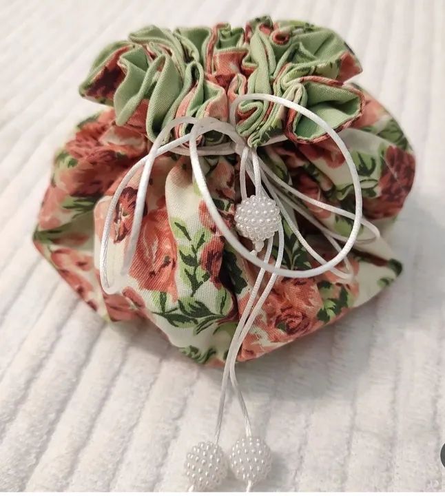 PORTA JÓIAS ou BIJUTERIAS  SOFISTICADOS exclusividade em tecido Mussolini 100% algodão - Foto 4