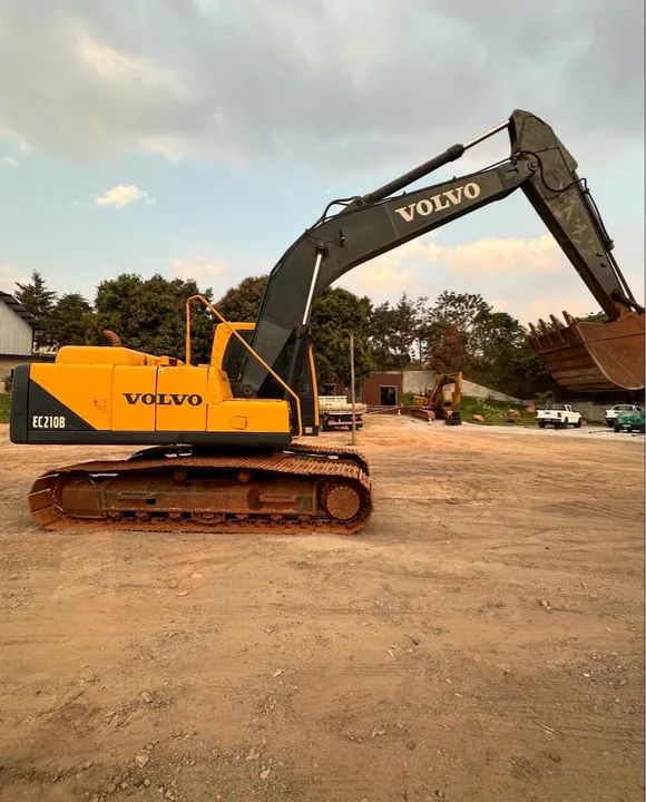Escavadeira Volvo EC210 2014 