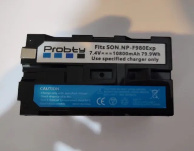 4 Baterias F980 Digitais Probty 10800 Mah Blackmagic Iluminadores Leds Monitor Transmissor - Foto 3